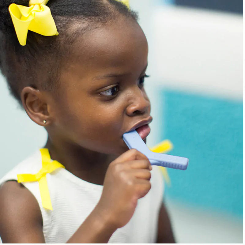 Dụng cụ trị liệu nhai cắn chữ Y - Y-Chew oral motor chew - Ảnh 6